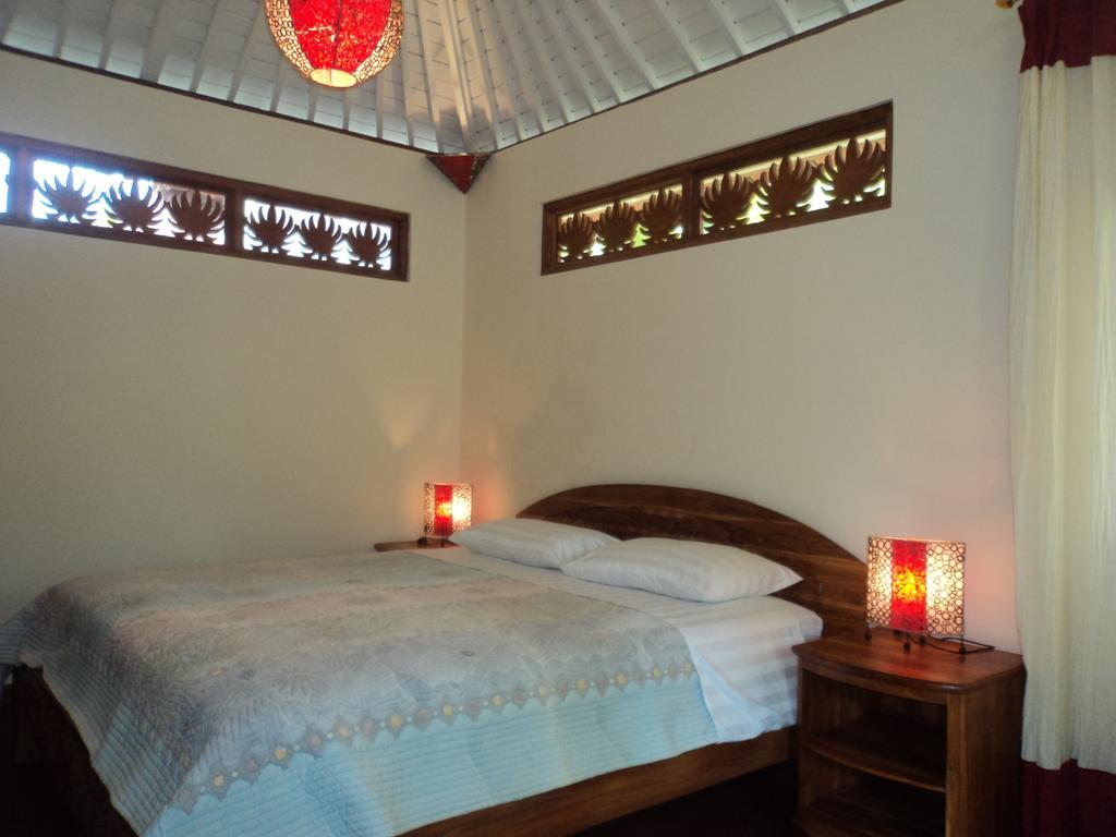 White Lotus Oasis *